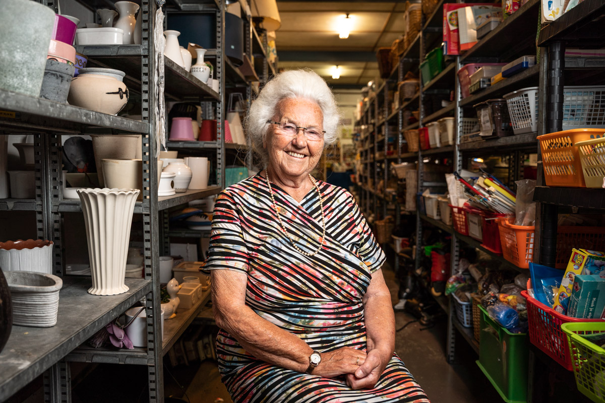 oudere dame winkel portret ruilwinkel goes Zierikzee fotografie